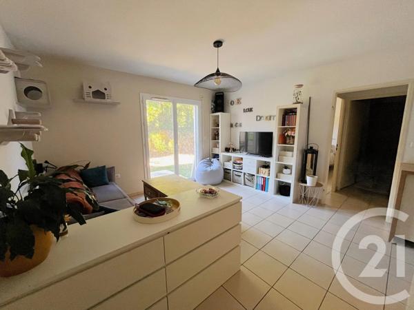 Appartement T3 à vendre  3 pièces - 57,97 m 2   ST QUENTIN DE BARON  - 33