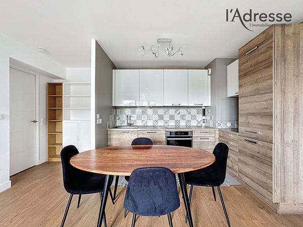 Appartement Puteaux 4 pièce(s) 81 m2/Meublé/Parking