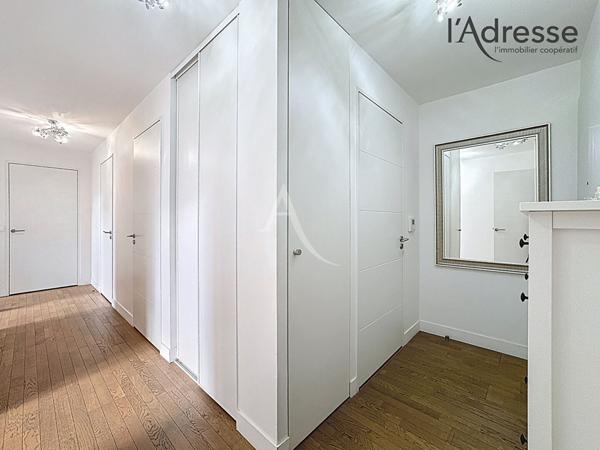 Appartement Puteaux 4 pièce(s) 81 m2/Meublé/Parking