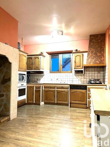 Maison 7 pièces de 162 m² à Naves (19460)