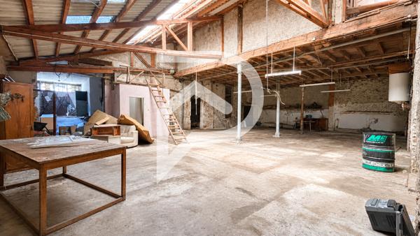 Immeuble 15 pièces 371.5 m2