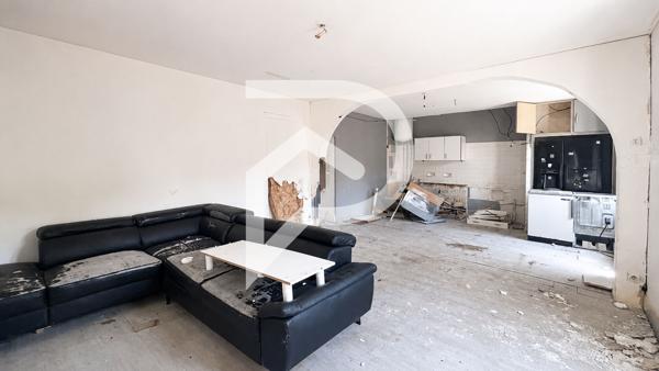 Immeuble 15 pièces 371.5 m2