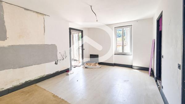 Immeuble 15 pièces 371.5 m2
