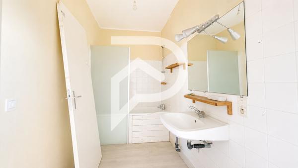 Immeuble 15 pièces 371.5 m2