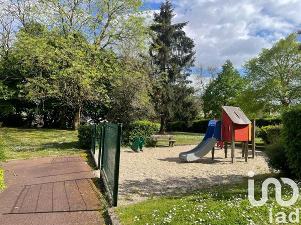 Appartement 4 pièces de 91 m² à Nantes (44300)