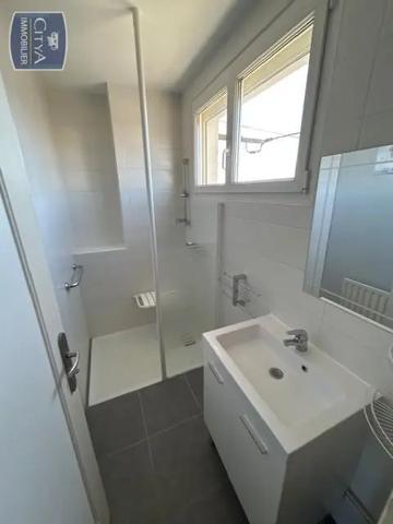 Maison à louer 3 pièces 59.98m² Angoulême (16000)