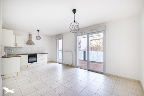 Appartement à vendre |  Vénissieux |  3 pièces | 56 m²
