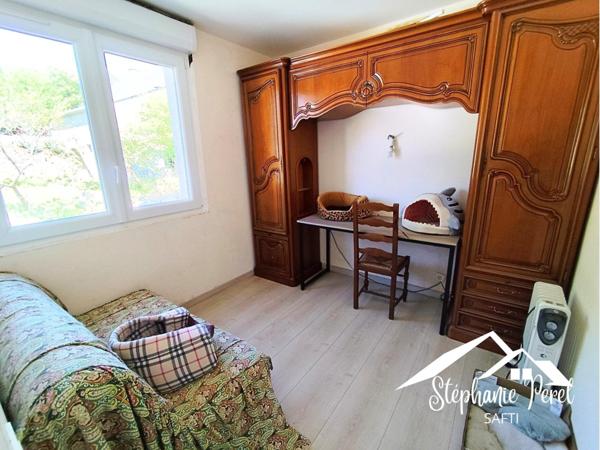 Maison au cœur du bourg de Peyrelevade – Vie pratique et calme rural réunis !