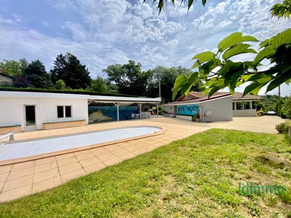 Magnifique maison sur un terrain de 2585 m2 proche de Bourg-Argental... Bourg-Argental (42220)