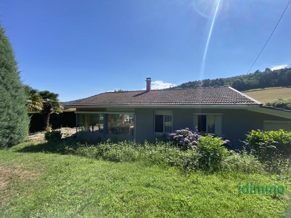 Magnifique maison sur un terrain de 2585 m2 proche de Bourg-Argental... Bourg-Argental (42220)