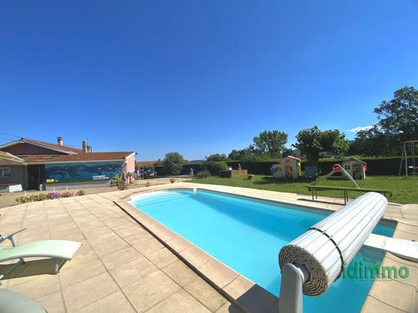 Magnifique maison sur un terrain de 2585 m2 proche de Bourg-Argental... Bourg-Argental (42220)