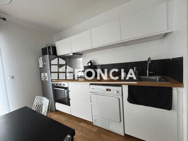 Location Appartement 3 pièces 69.44 m² - 3 RUE JEAN MOULIN Lens 62300