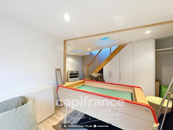 PONTIVY (56300) – MAISON CONTEMPORAINE EN OSSATURE BOIS – 5 CHAMBRES – TERRAIN DE 1 530 m²