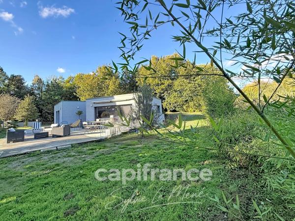 PONTIVY (56300) – MAISON CONTEMPORAINE EN OSSATURE BOIS – 5 CHAMBRES – TERRAIN DE 1 530 m²