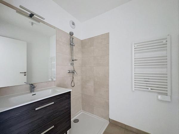 appartement récent T4