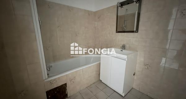 Location Appartement 3 pièces 66.23 m² - Verneuil-sur-seine 78480