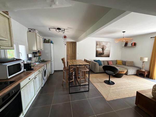 Charmante maison rénovée L'Isle sur la Sorgue à St Antoine