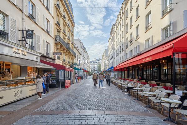 A vendre  - appartement  - 58 m²  - 75007 - Paris - Proche Rue Cler