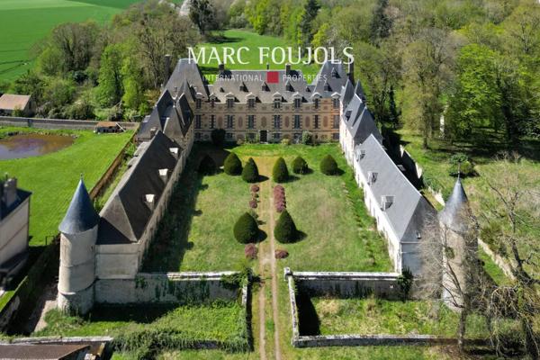 Château du XVIIe et XVIIIe siècle classé à Pacy sur Eure