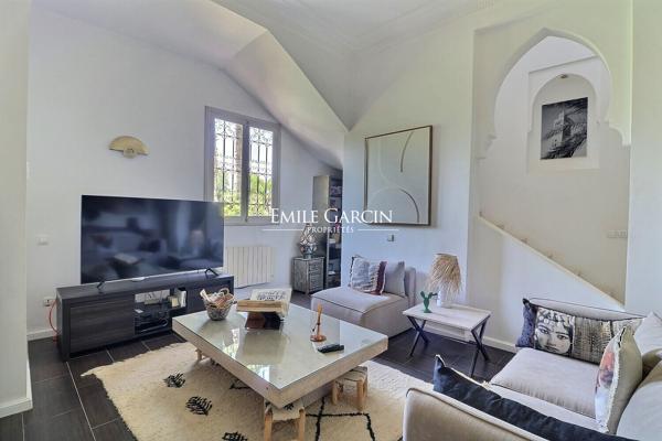 À vendre maison dans un domaine privé sur la route de Fès à Marrakech