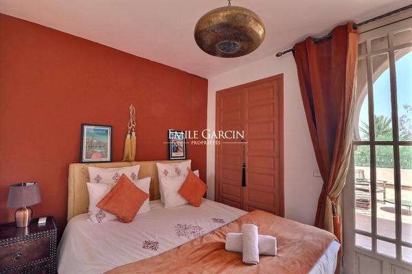 À vendre maison dans un domaine privé sur la route de Fès à Marrakech