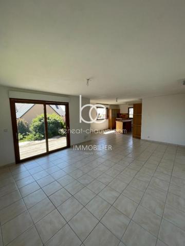 THEIX NOYALO Maison 5 pièces 143 m²