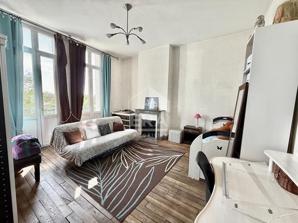 Maison bourgeoise à Orléans centre, 6 pièces, surface 200m²