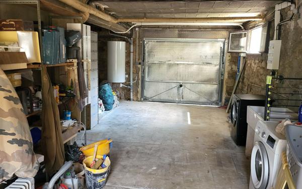 Maison à vendre    5 pièces •  Largentière