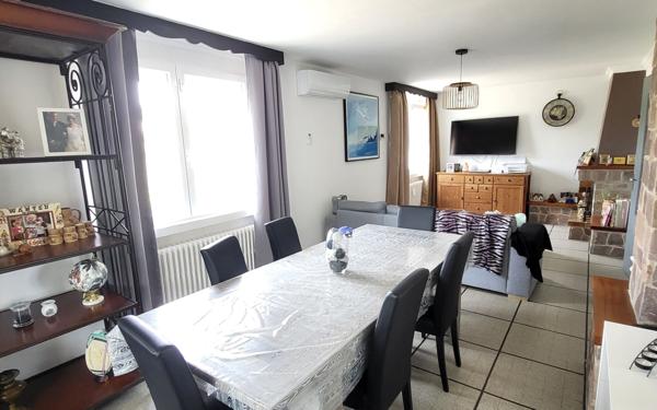 Maison à vendre    5 pièces •  Largentière