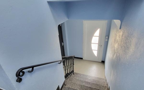 Maison à vendre    5 pièces •  Largentière