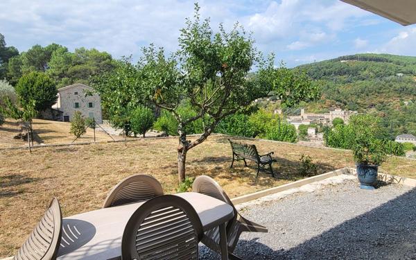 Maison à vendre    5 pièces •  Largentière