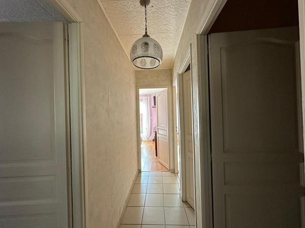 Maison T3 de 73 m² Centre Bessières avec Jardin et Parking Combles aménageables