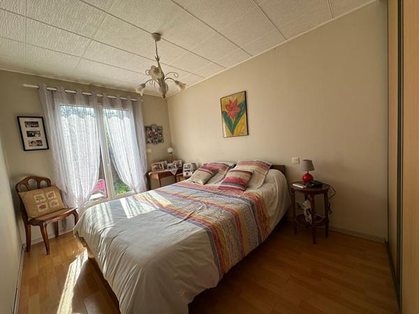 Maison T3 de 73 m² Centre Bessières avec Jardin et Parking Combles aménageables