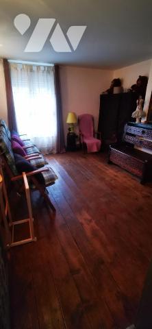 Maison de ville proche centre-commercial