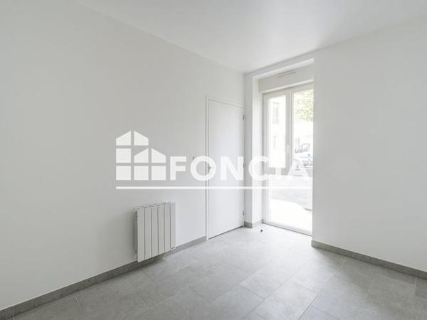 Location Appartement 2 pièces 31.03 m² - 20 RUE PAUL LIGNEUL Le Mans 72000