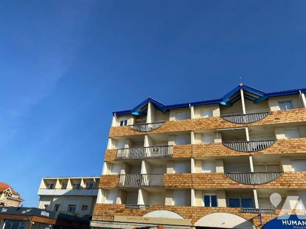 LACANAU OCEAN (GIRONDE) - 33
Coup de c?ur pour ce duplex avec vue imprenable sur l'océan.
Une...