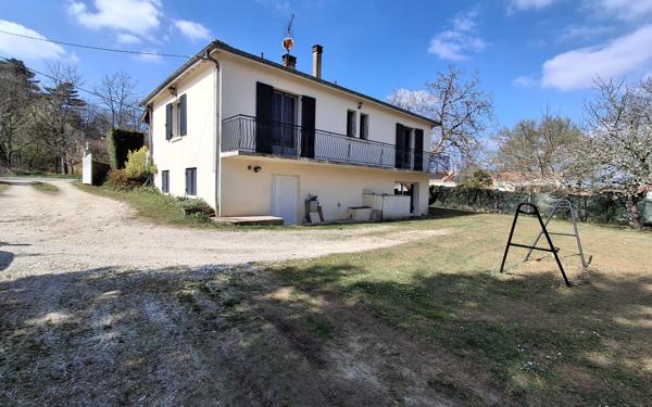 Maison à vendre    4 pièces •  Chancelade