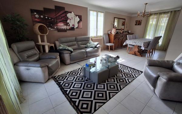 Maison à vendre    4 pièces •  Chancelade