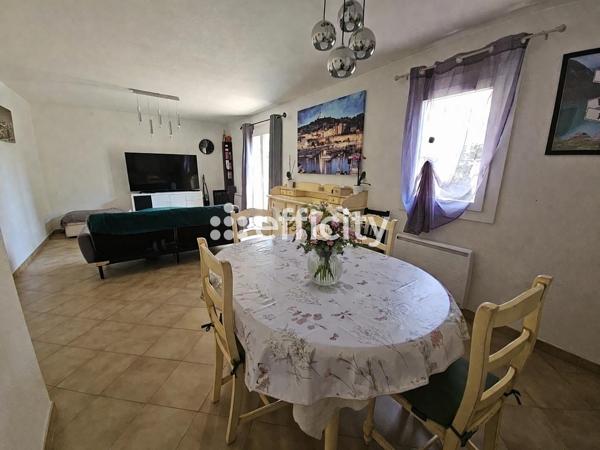 Maison
         5 pièces
        - 101 m² 349 000 € *