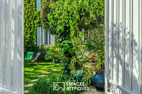 L’esprit campagne à Chantenay : Bâtisse de caractère et jardin intimiste