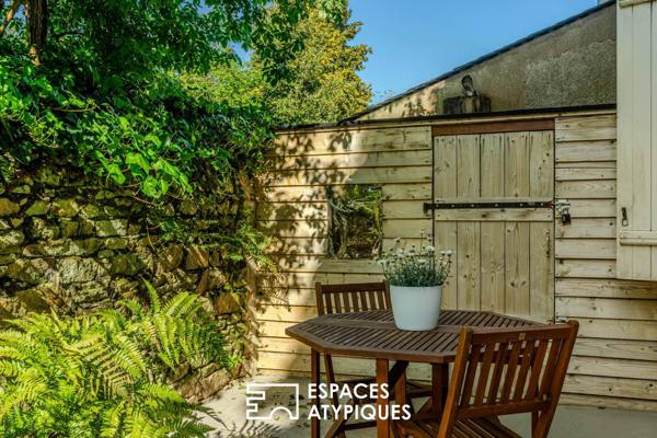 L’esprit campagne à Chantenay : Bâtisse de caractère et jardin intimiste