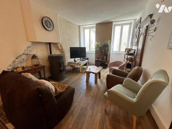 MAISON DE VILLE à DIE AVEC COMMERCE