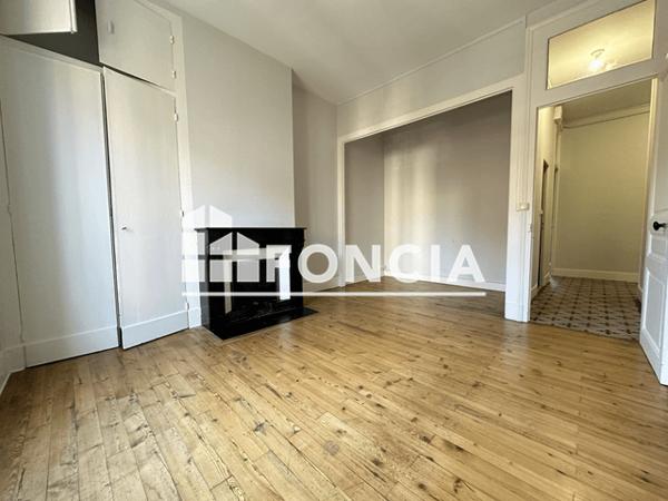 Location Appartement 2 pièces 55.24 m² - 25 BIS AVENUE DE VIZILLE Grenoble 38000