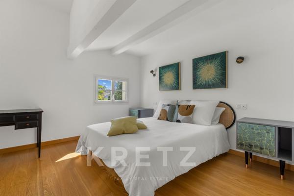 VALBONNE – BASTIDE FAMILIALE AU CŒUR D’UN ÉCRIN MÉDITERRANÉEN