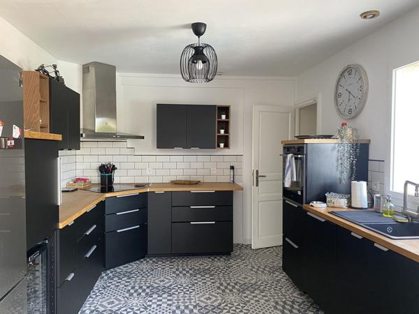 Maison centre Ambares et Lagrave 144 m2 360 000€ FAI