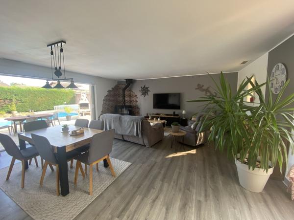 Maison centre Ambares et Lagrave 144 m2 360 000€ FAI