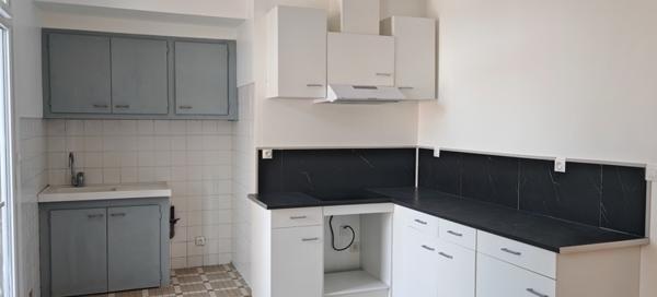 Appartement à louer 480 € CC Graulhet 2 p 54 m² DPE C