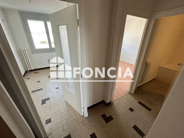 Location Studio 27.65 m² - 3 RUE DE LA REPUBLIQUE Romans-sur-isere 26100