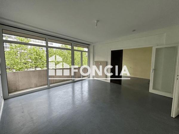 Location Appartement 2 pièces 43.9 m² - 127 AVENUE DE ROYAT Chamalieres 63400