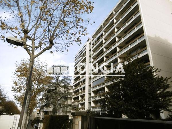 Location Appartement 2 pièces 43.9 m² - 127 AVENUE DE ROYAT Chamalieres 63400